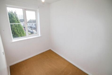 Bedroom 2.JPG