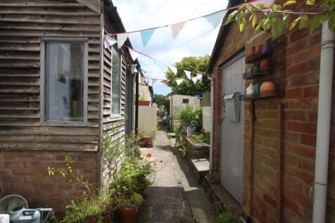 Garden 1.JPG