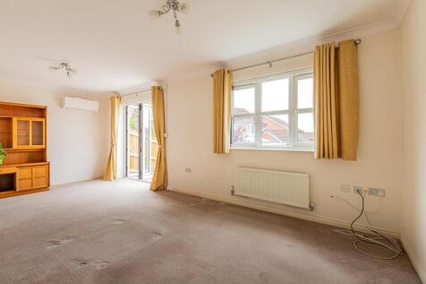 Harris Court 19-10.jpg