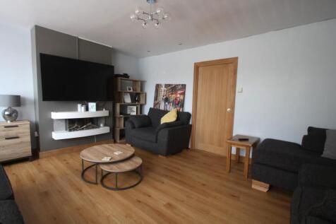 Living Room 3.JPG