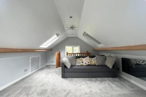 Attic Room.jpg