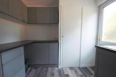 Kitchen 1.jpg