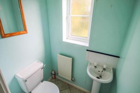 Downstairs Toilet.JPG