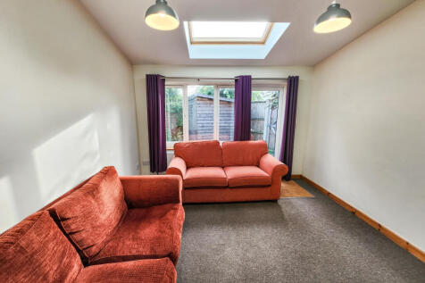 lounge 2