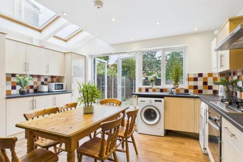 Dining/Kitchen