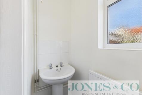 Toilet 2