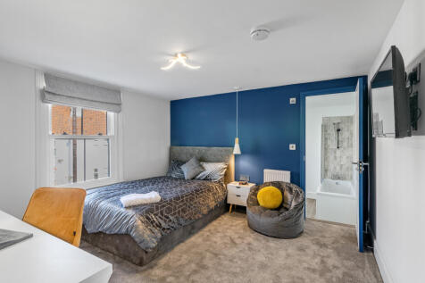 Bedroom.jpg