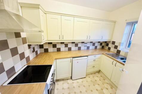 seven house kitchen.jpg