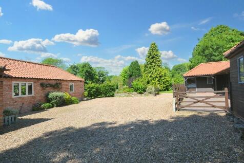 Side Gravel Court...
