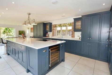 Bespoke Fitted Ki...