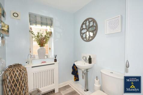 Cloakroom/WC
