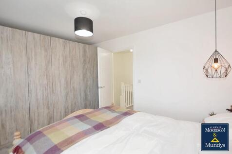 Rear Bedroom
