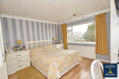 Master Bedroom(2)