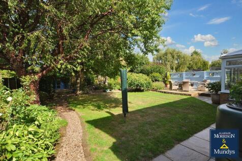 Rear Garden(2)