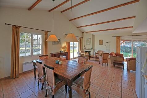 Kitchen to living