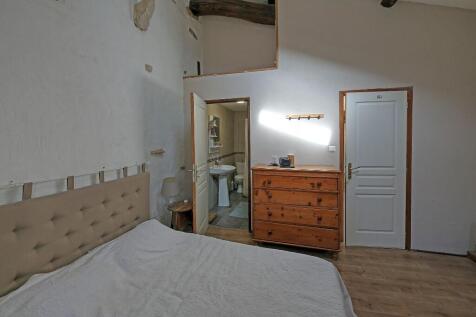Main house bed 