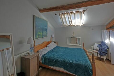 Main house bed