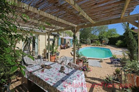 Pool area