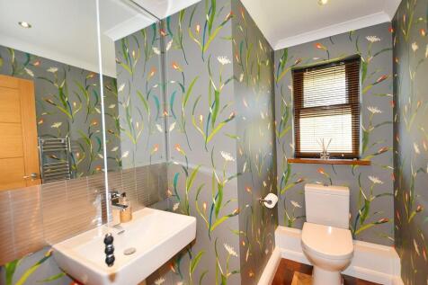 Cloakroom/WC
