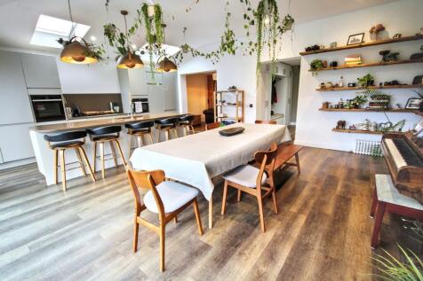 Kitchen Family Ro...