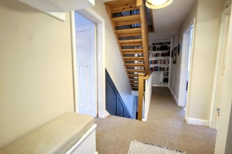 First Floor Landi...