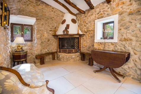 09-S&#39;Arracó-Traditionelle Finca-kamin