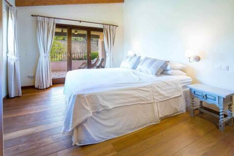 13-S&#39;Arracó-Traditionelle Finca-bett