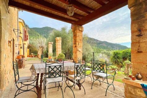 03-Andratx-Dorfhaus im Fincastil-kaufen-terrasse