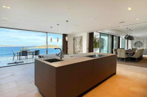 11-cala vinyas-Minimalistische Villa mit Meerzugang-kaufen-kochinsel