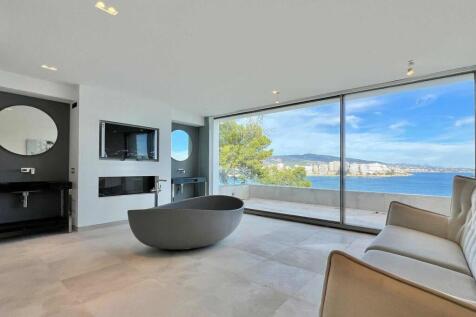 14-cala vinyas-Minimalistische Villa mit Meerzugang-kaufen-badezimmer