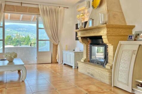 13-port d&#39;andratx-Charmante mallorquinische Finca fußläufig zum Hafen-kaufen-kamin