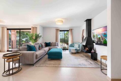 04-camp de mar-Designer-Wohnung mit Privatgarten-kaufen-kamin