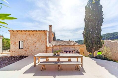 5-s&#39;arraco-Moderne Finca mit Gästehaus im Künstlerdorf S¿Arraco-kaufen-tisch