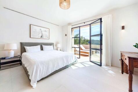 11-s&#39;arraco-Moderne Finca mit Gästehaus im Künstlerdorf S¿Arraco-kaufen-hauptschlafzimmer