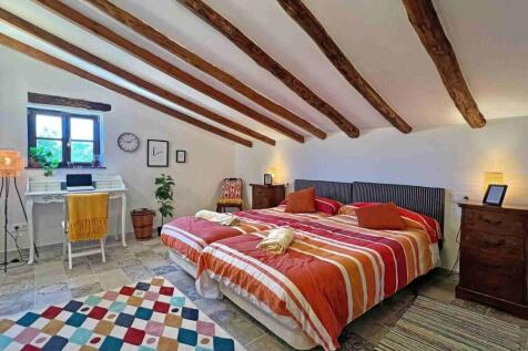 12-s&#39;arraco-Authentische Mallorca-Finca auf 8000 m2 Grundstueck-kaufen-bett