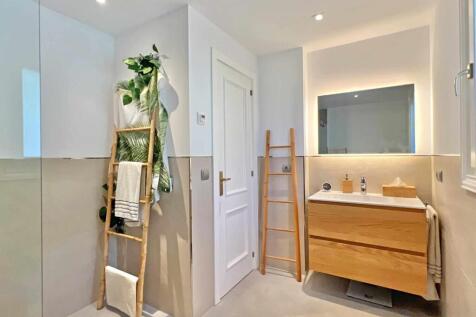 10-paguera-Renoviertes Meerblick Duplex-Penthouse-kaufen-badezimmer