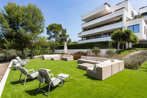 12-nova santa ponsa-Minimalistisches Appartement-kaufen-garten