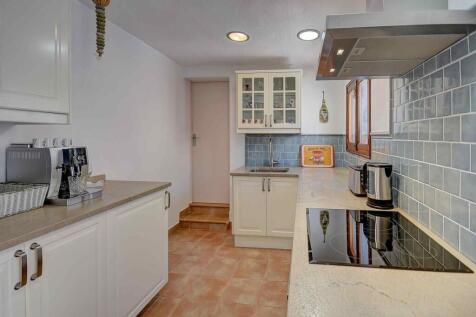 06-s&#39;arraco-Charmantes Stadthaus mit Pool und Weitblick-kaufen-kueche