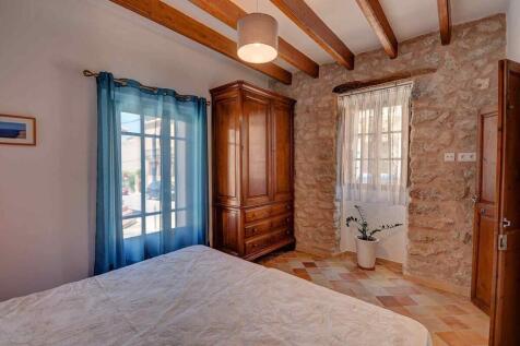 08-s&#39;arraco-Charmantes Stadthaus mit Pool und Weitblick-kaufen-schlafzimmer