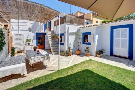 19-s&#39;arraco-Charmantes Stadthaus mit Pool und Weitblick-kaufen-rasen