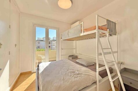 09-paguera-Triplex-Stadthaus fußlaeufig zur Promenade-kaufen-bett