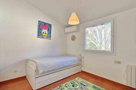 10-paguera-Triplex-Stadthaus fußlaeufig zur Promenade-kaufen-kinderzimmer