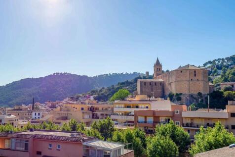 08-andratx-Charmantes Dorfhaus mit mediterranem Gartenparadies und traumhaftem Bergblick-kaufen-kirche
