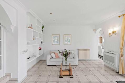 06-port andratx-Mediterrane Villa - ueber dem Meer und Yachthafen-kaufen-sofa