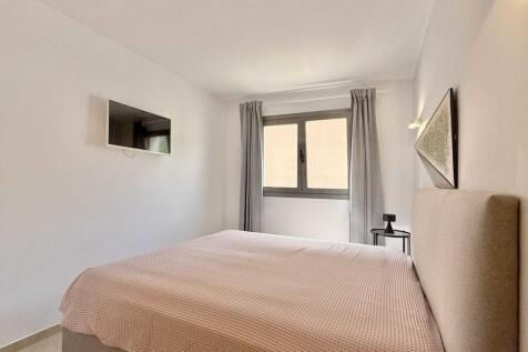 10-Habour-Penthouse-with-roof-top-terrace-kaufen-schlafzimmer