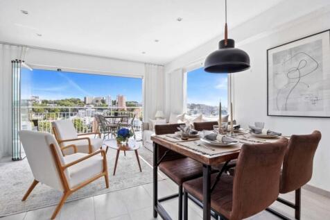 06-san agustin-Lichtdurchflutete Wohnung mit Meerblick und Gemeinschaftspool-kaufen-esstisch