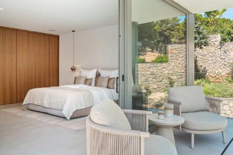 13-port andratx-Modernes Wohnerlebnis mit mediterranem Flair und Rasenflaeche-kaufen-master suite