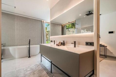 16-port andratx-Modernes Wohnerlebnis mit mediterranem Flair und Rasenflaeche-kaufen-bad