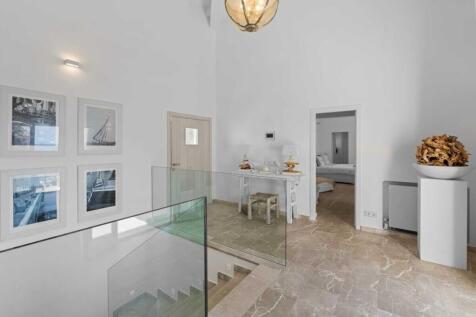 11-port andratx-Hamptons-Style Sea-View Beach House-kaufen-flur