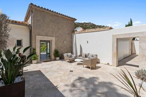 22-port andratx-Hamptons-Style Sea-View Beach House-kaufen-innenhof